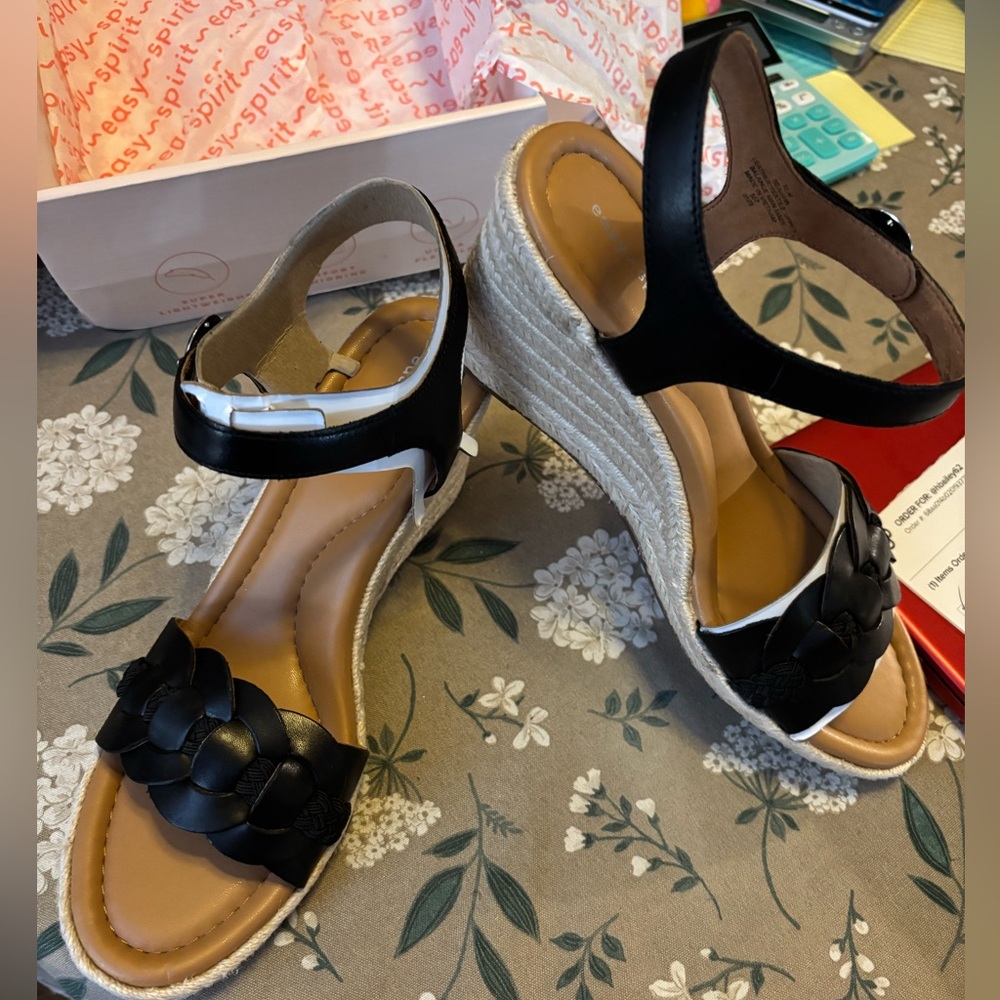 Easy Spirit Black Aisha Wedge Heel Sandals. New Condition in Box.Size 10 Medium.